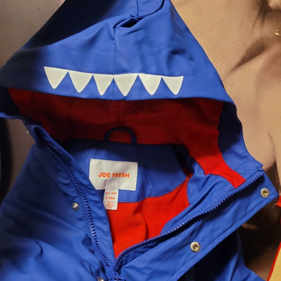 Kids rain coat and boots set. - Picture 4 of 5